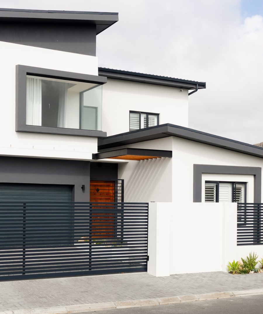 4 Bedroom Property for Sale in Sandown Western Cape